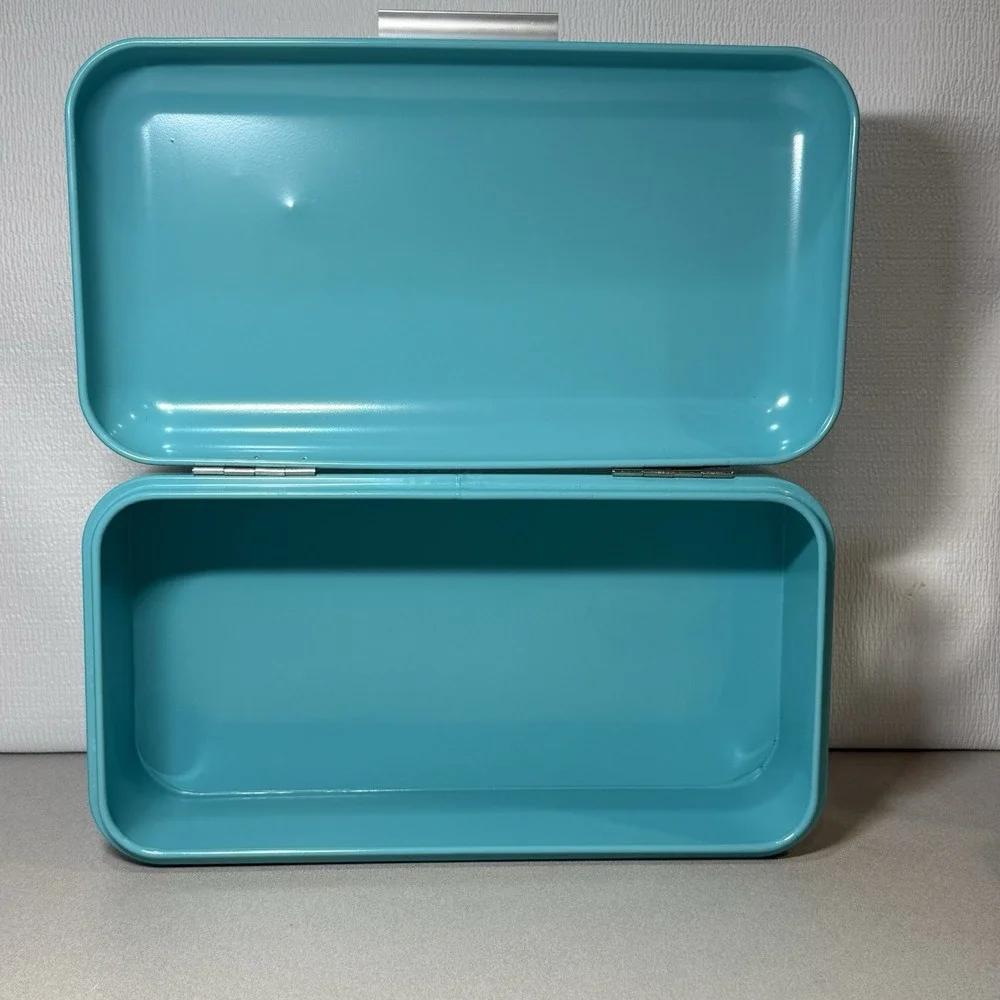 Vintage Metal Bread Box for Kitchen Counter, Bread Bin Storage Container   Green